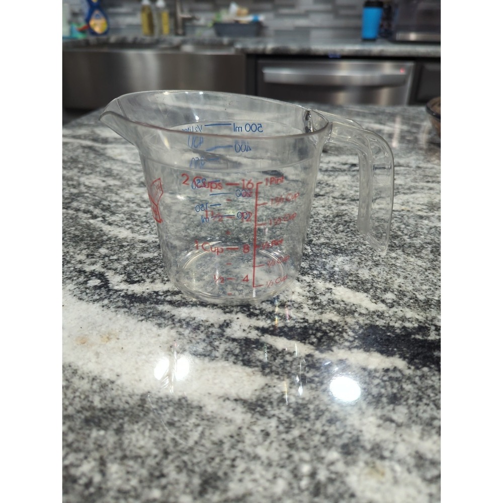 1 Rubbermaid Clear Plastic Measuring Cup 3039